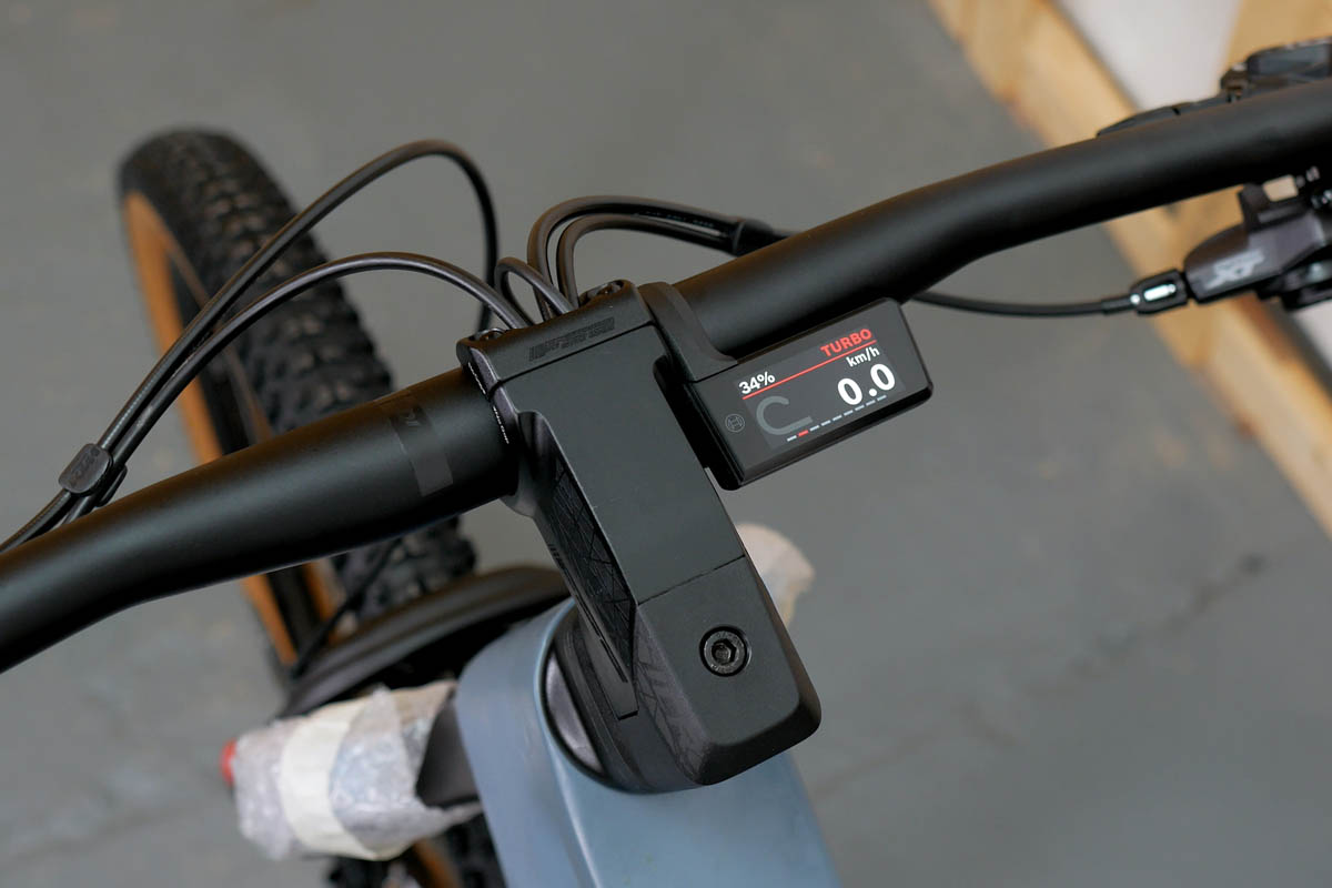 Installation réussie de l'écran Bosch Purion 400 sur un vélo électrique équipé du Bosch Smart System